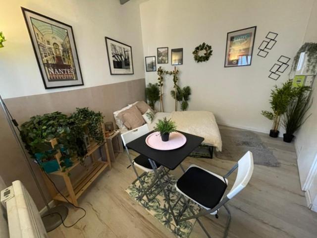 Ferienwohnung Le Petit Nid Nantes Exterior foto